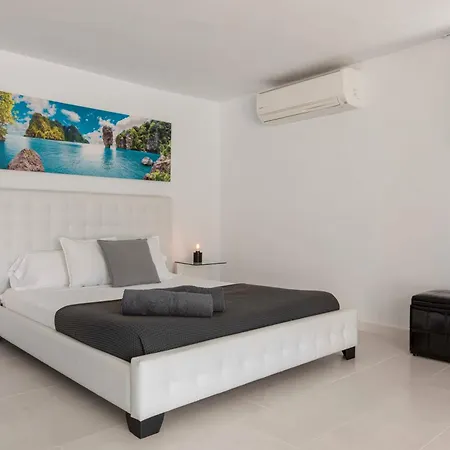 Palmeras Villa *